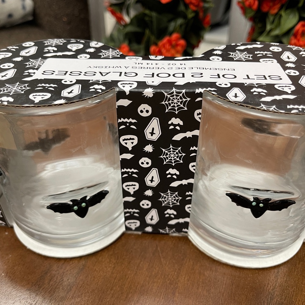 Halloween Bats 🦇 Lampwork Embedded Drinking Glasses Set of 2 Old Fashioned NWT